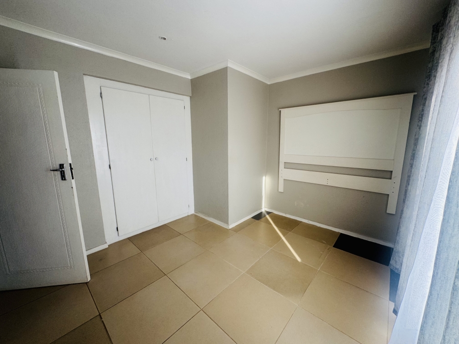 2 Bedroom Property for Sale in Country View Estate Gauteng