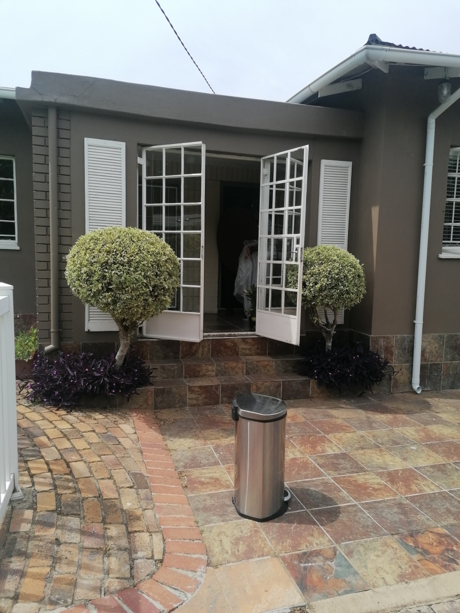 To Let 1 Bedroom Property for Rent in Menlo Park Gauteng
