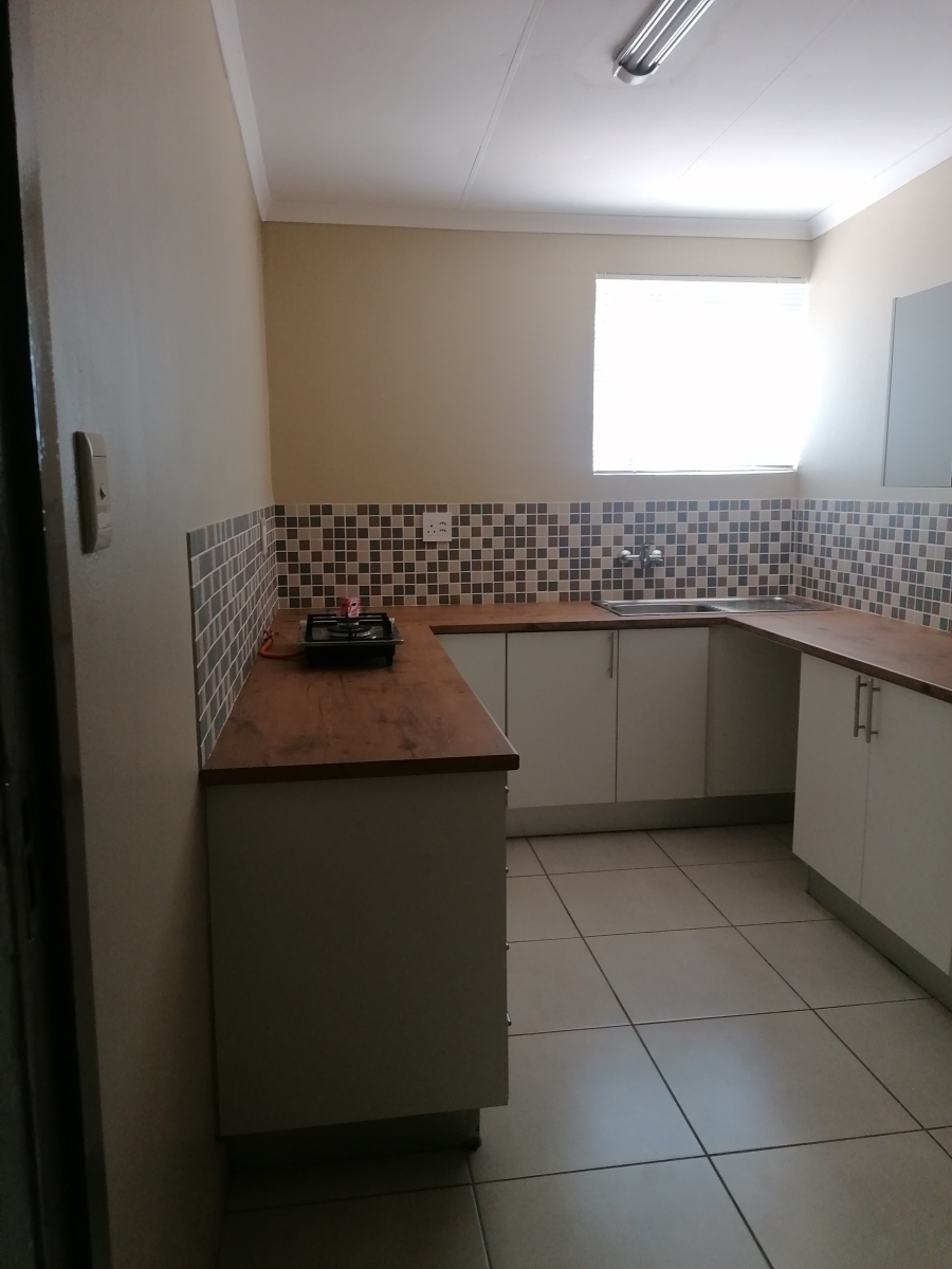 To Let 1 Bedroom Property for Rent in Menlo Park Gauteng
