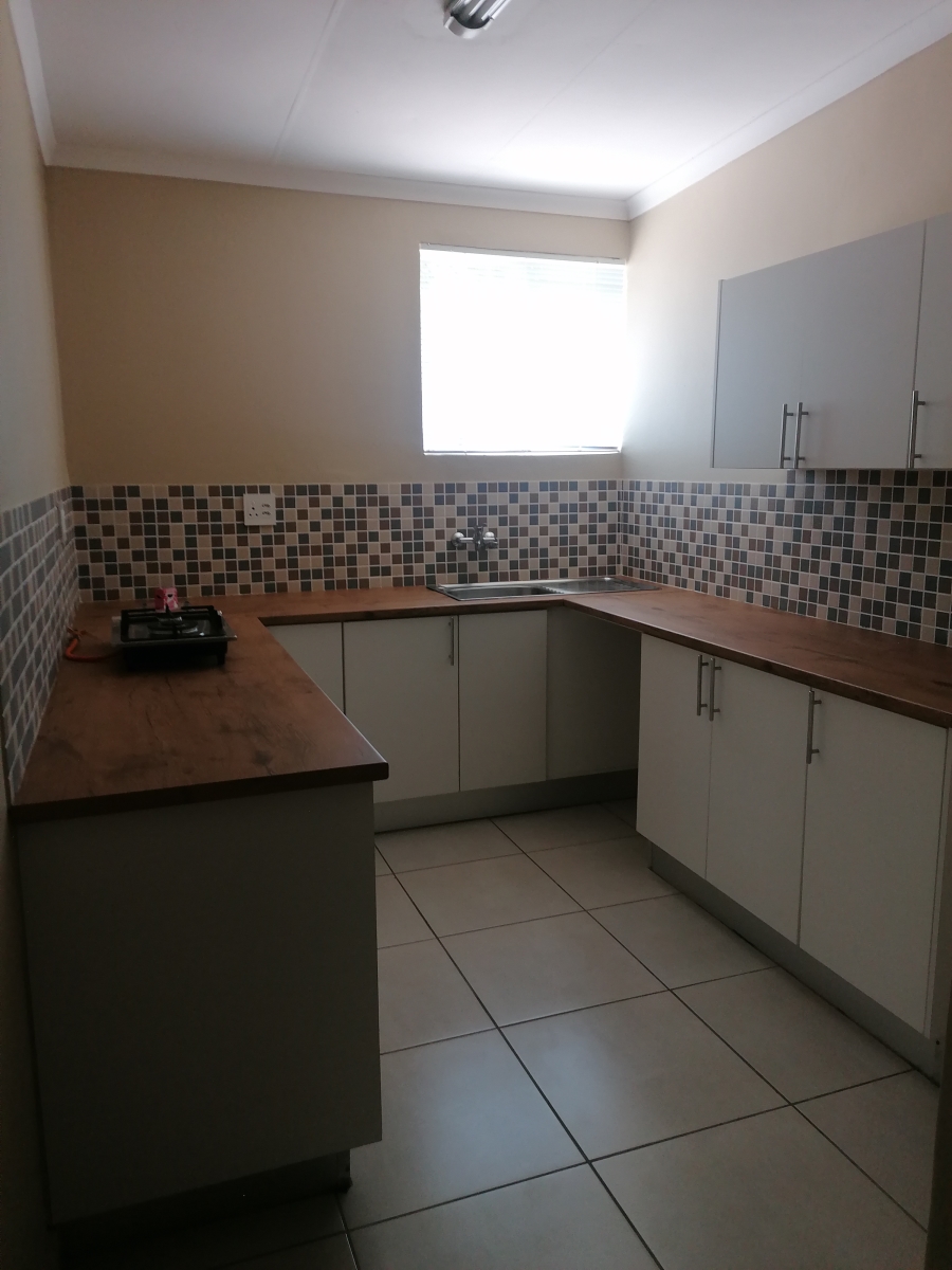 To Let 1 Bedroom Property for Rent in Menlo Park Gauteng