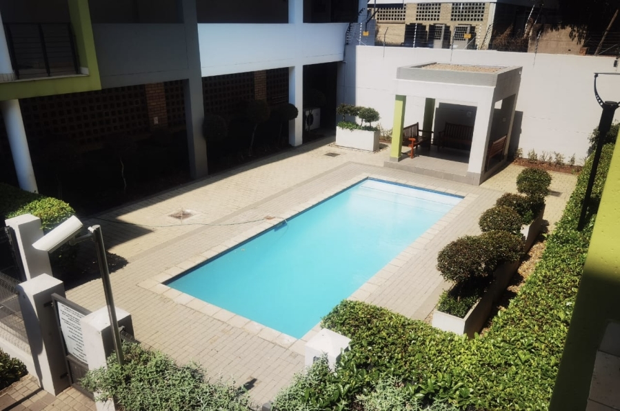 1 Bedroom Property for Sale in Rivonia Gauteng