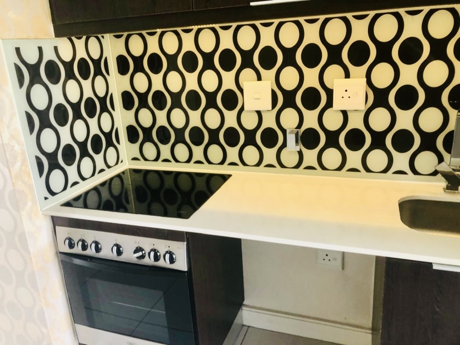 1 Bedroom Property for Sale in Rivonia Gauteng