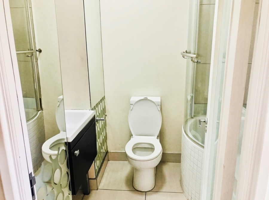 1 Bedroom Property for Sale in Rivonia Gauteng