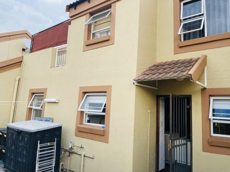 3 Bedroom Property for Sale in Sunninghill Gauteng