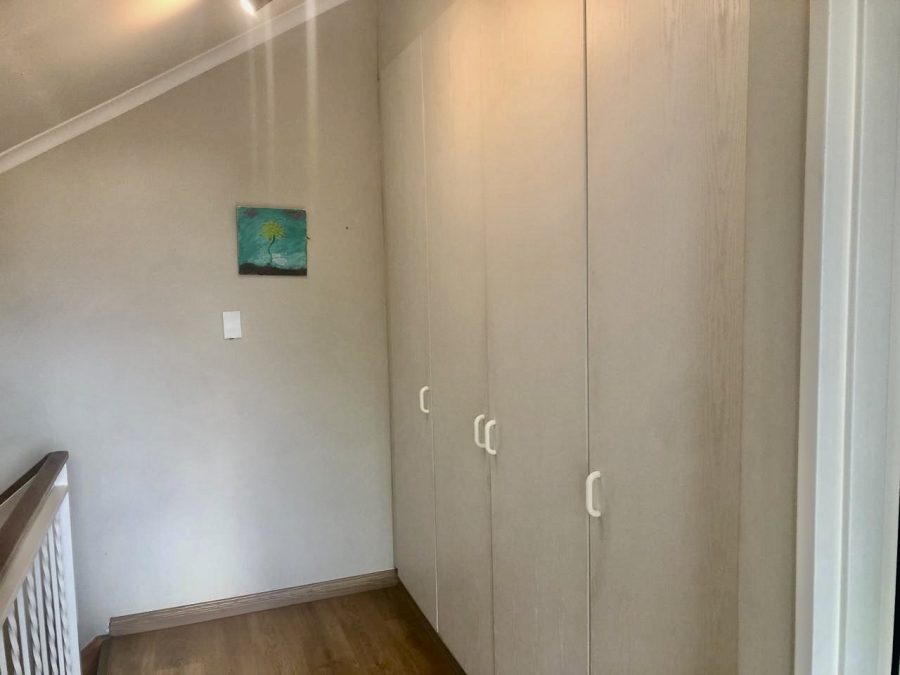 3 Bedroom Property for Sale in Sunninghill Gauteng