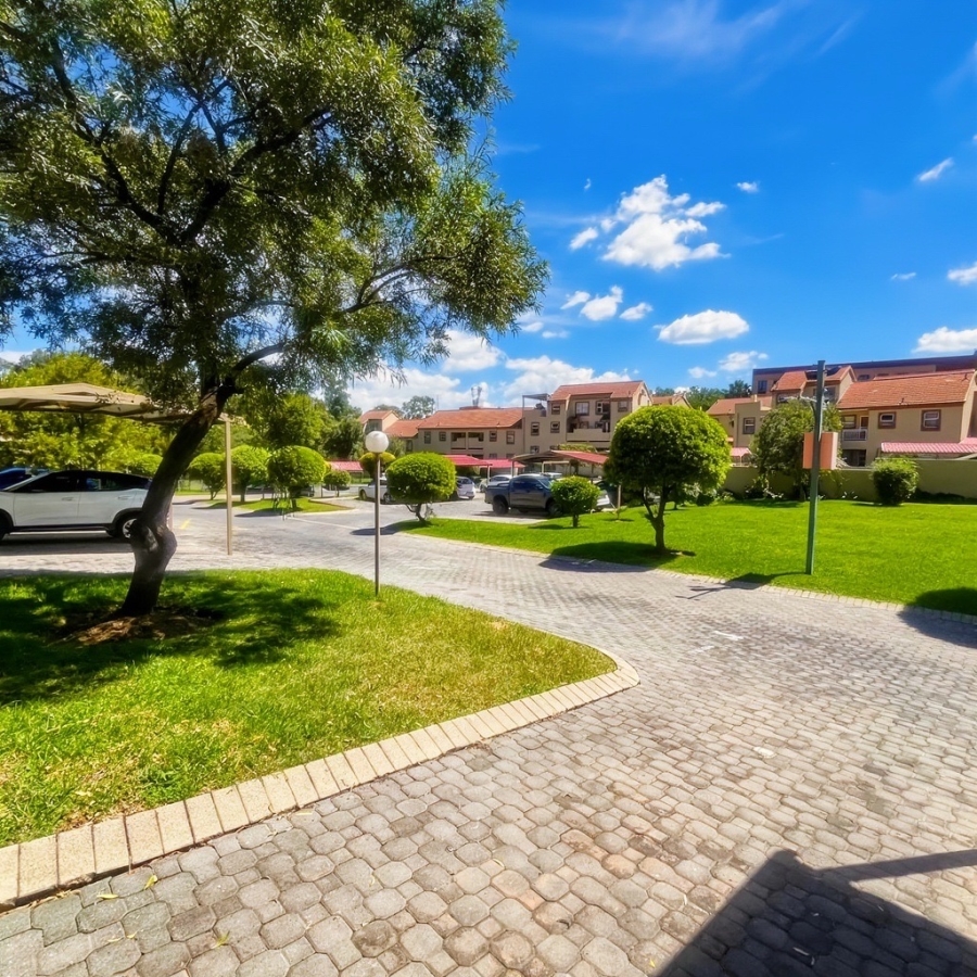 3 Bedroom Property for Sale in Sunninghill Gauteng