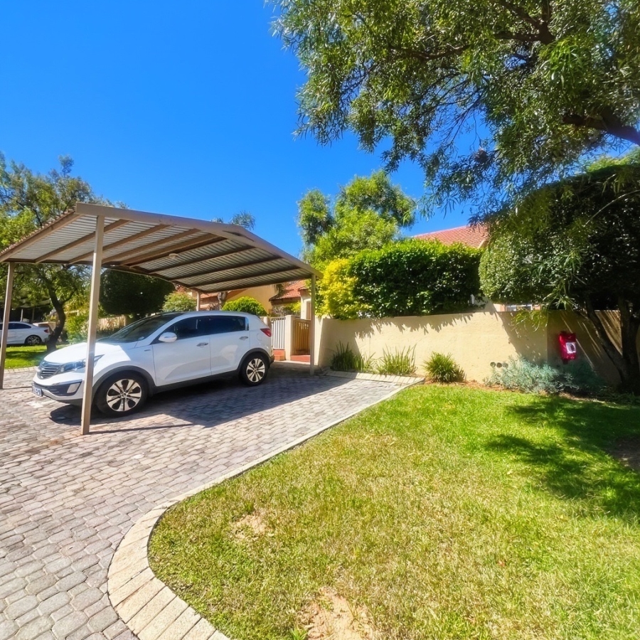 3 Bedroom Property for Sale in Sunninghill Gauteng