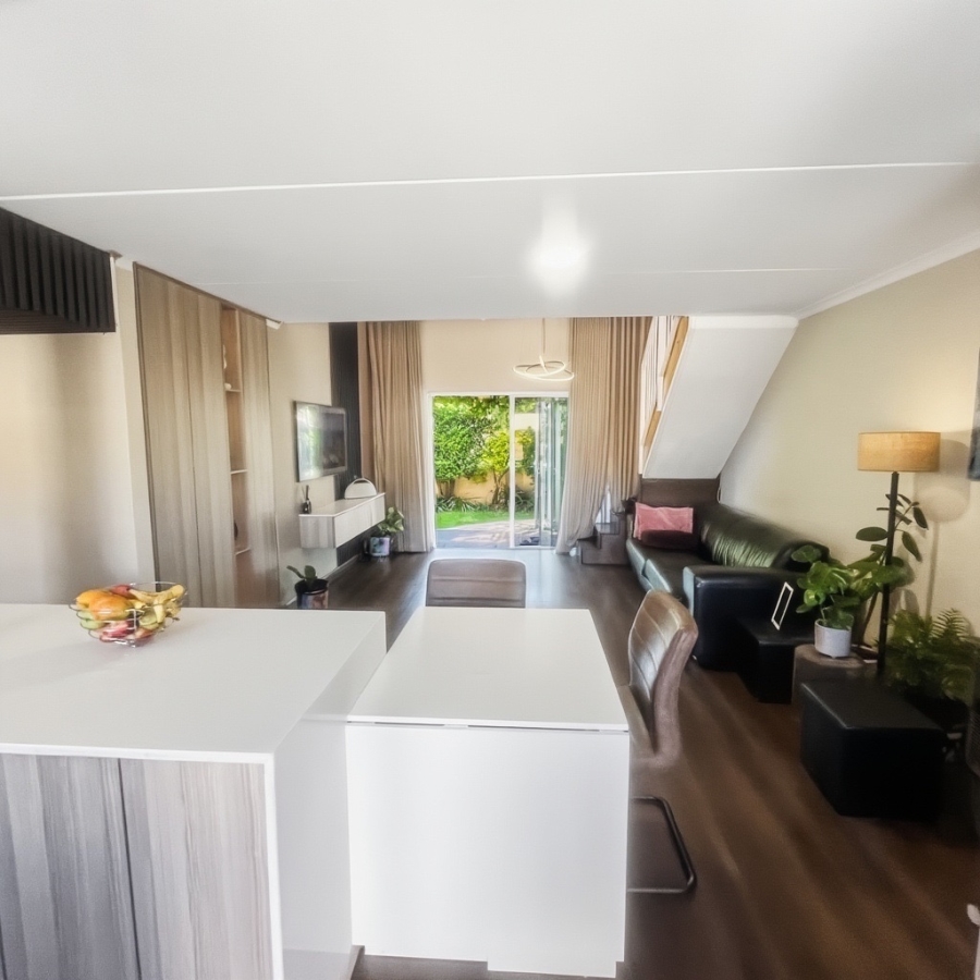 3 Bedroom Property for Sale in Sunninghill Gauteng