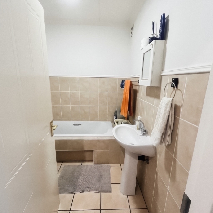 3 Bedroom Property for Sale in Sunninghill Gauteng