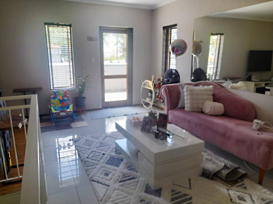 2 Bedroom Property for Sale in Lonehill Gauteng