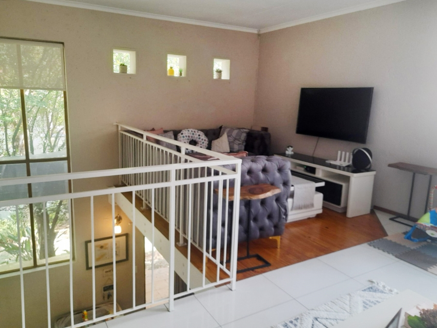 2 Bedroom Property for Sale in Lonehill Gauteng