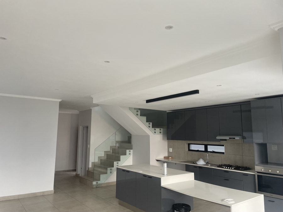 3 Bedroom Property for Sale in Hurlingham Gauteng