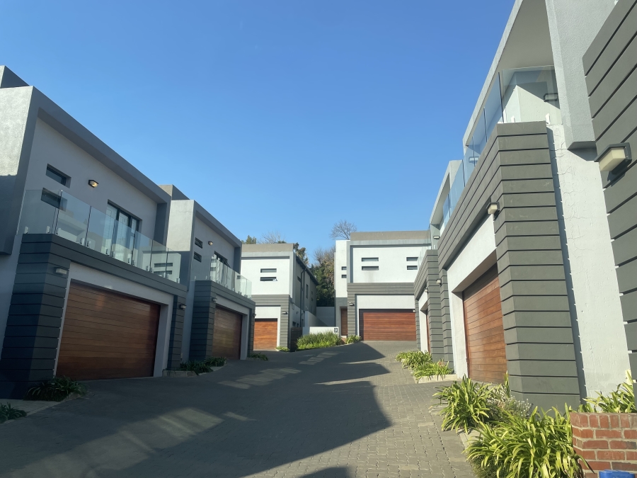 3 Bedroom Property for Sale in Hurlingham Gauteng