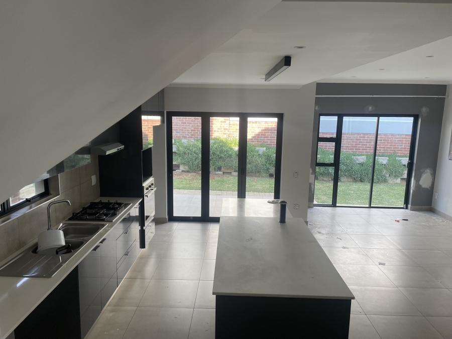 3 Bedroom Property for Sale in Hurlingham Gauteng