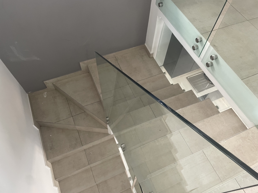 3 Bedroom Property for Sale in Hurlingham Gauteng