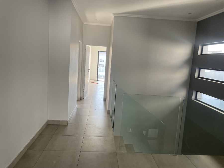 3 Bedroom Property for Sale in Hurlingham Gauteng