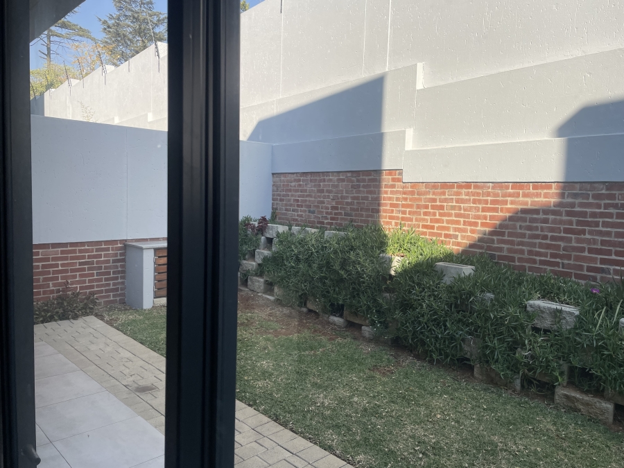 3 Bedroom Property for Sale in Hurlingham Gauteng