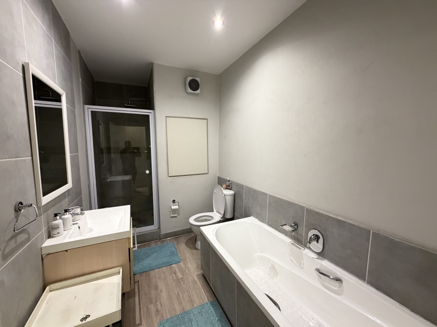 2 Bedroom Property for Sale in Morningside Gauteng