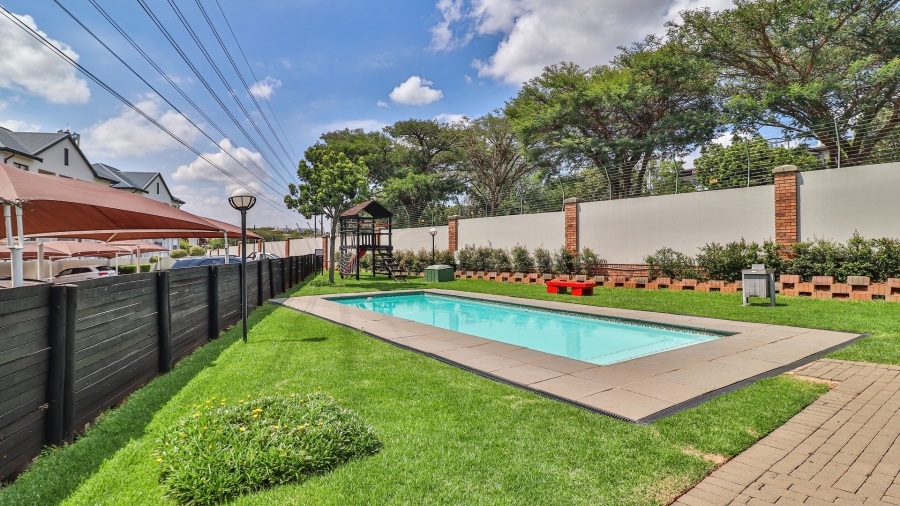 3 Bedroom Property for Sale in Greenstone Park Estate Gauteng