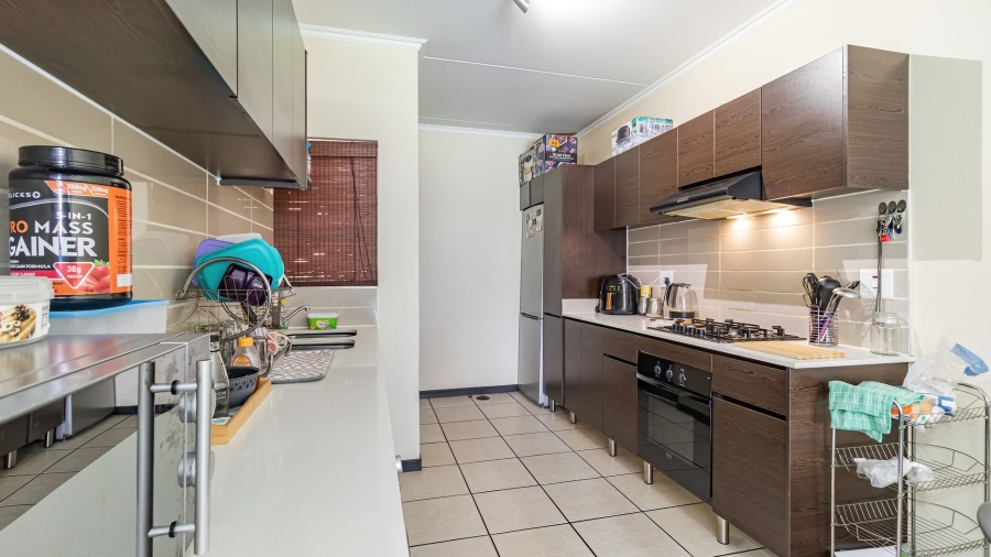 3 Bedroom Property for Sale in Greenstone Park Estate Gauteng