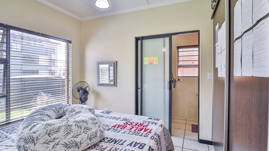 3 Bedroom Property for Sale in Greenstone Park Estate Gauteng