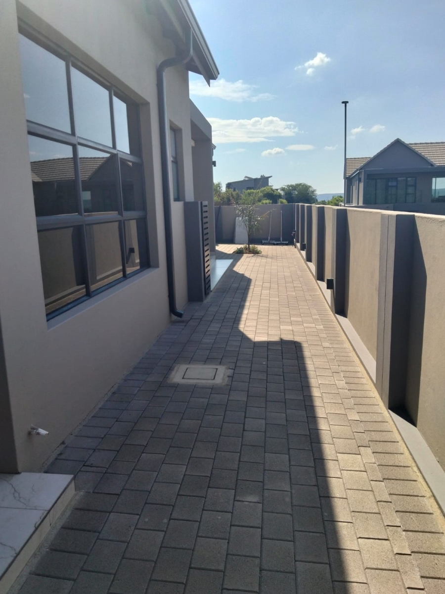 2 Bedroom Property for Sale in Eldo Ridge Estate Gauteng