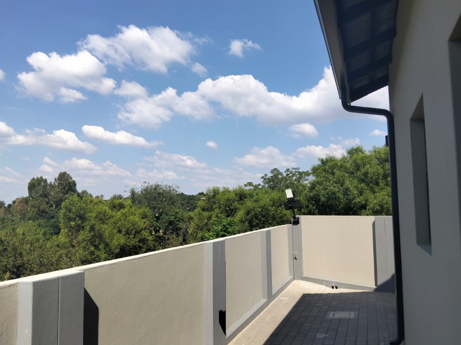 2 Bedroom Property for Sale in Eldo Ridge Estate Gauteng