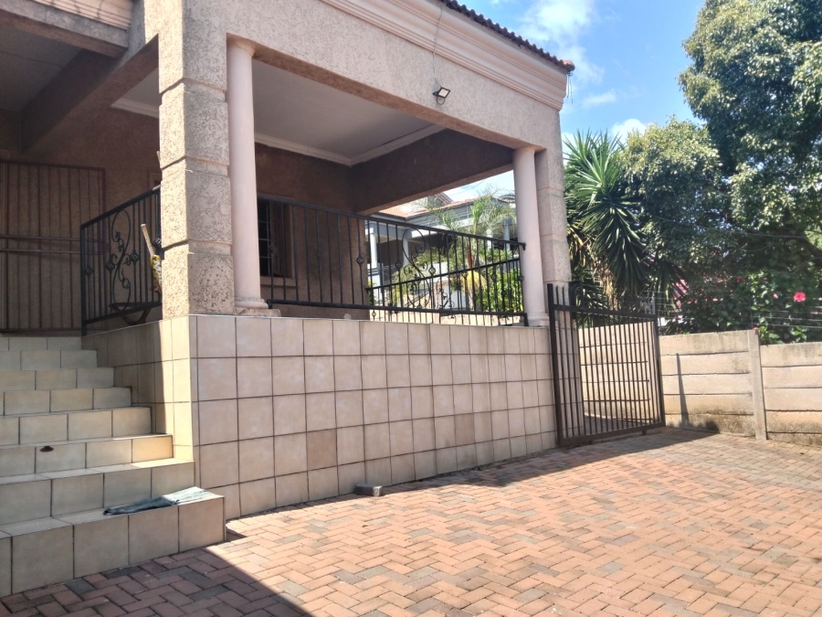 5 Bedroom Property for Sale in Christoburg Gauteng