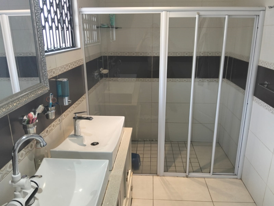 5 Bedroom Property for Sale in Christoburg Gauteng