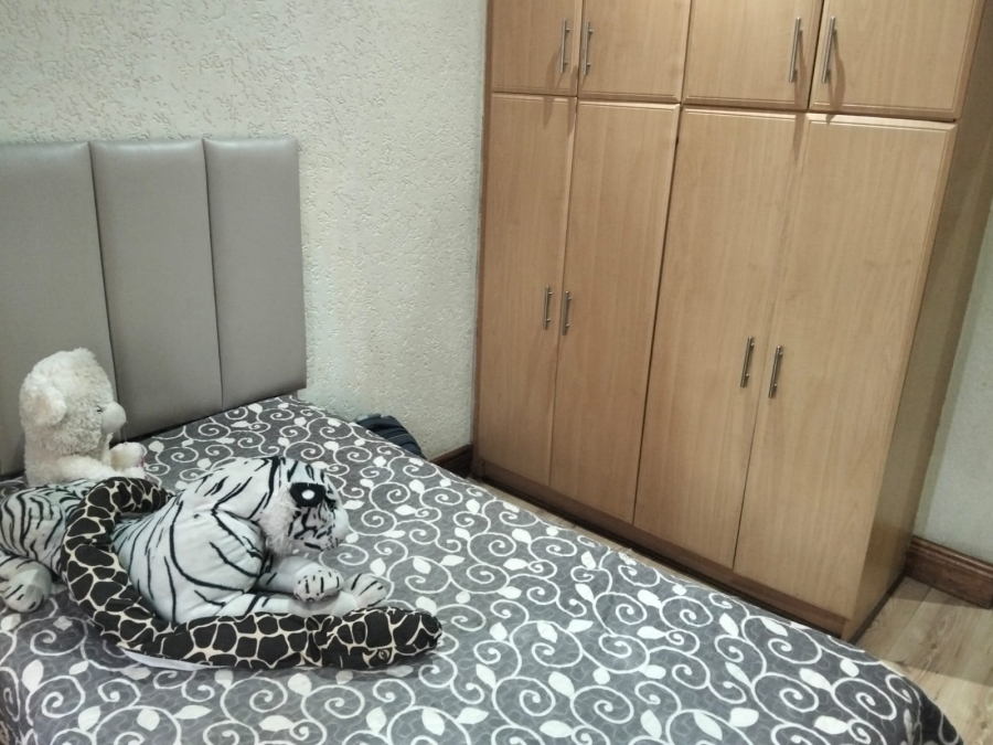 5 Bedroom Property for Sale in Christoburg Gauteng