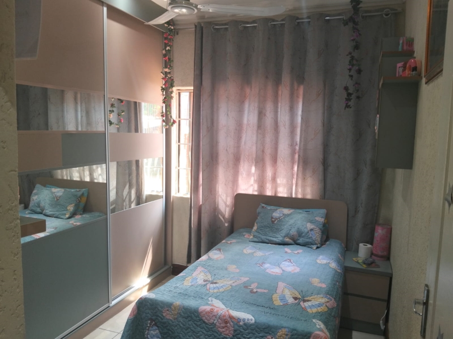 5 Bedroom Property for Sale in Christoburg Gauteng