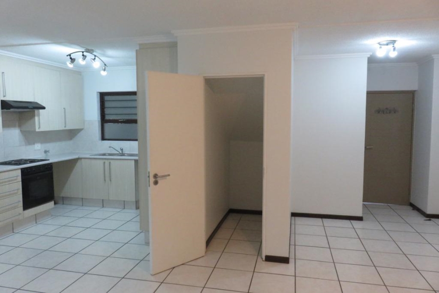 To Let 2 Bedroom Property for Rent in Fourways Gauteng