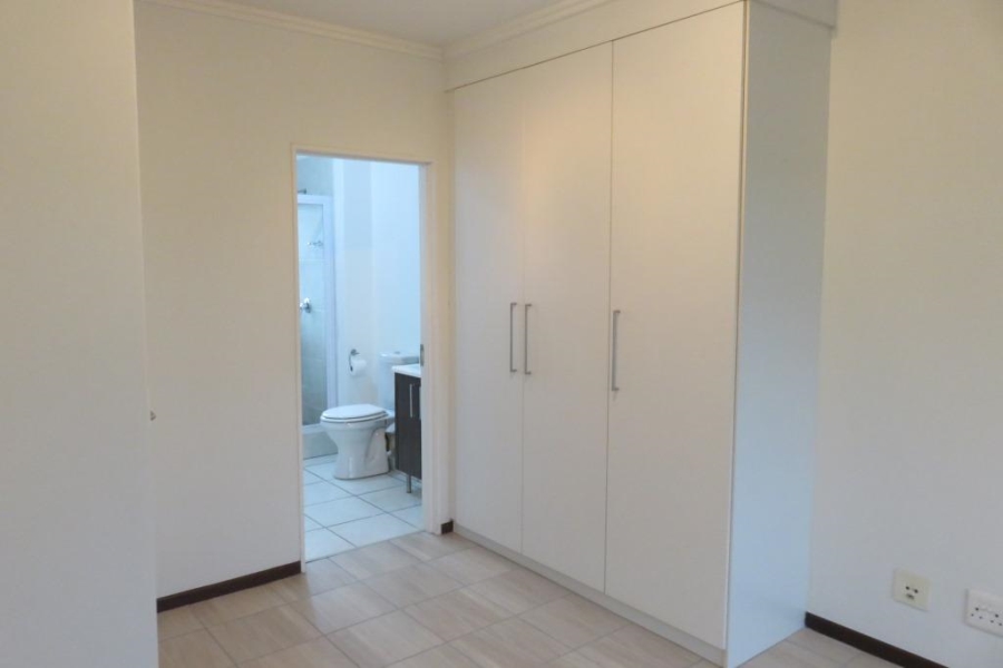 To Let 2 Bedroom Property for Rent in Fourways Gauteng