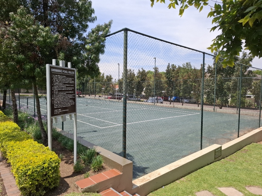 To Let 2 Bedroom Property for Rent in Fourways Gauteng