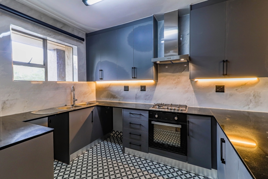 To Let 2 Bedroom Property for Rent in Sandown Gauteng