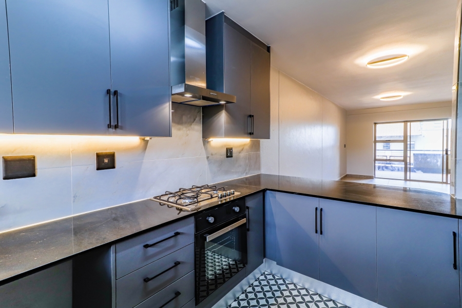 To Let 2 Bedroom Property for Rent in Sandown Gauteng