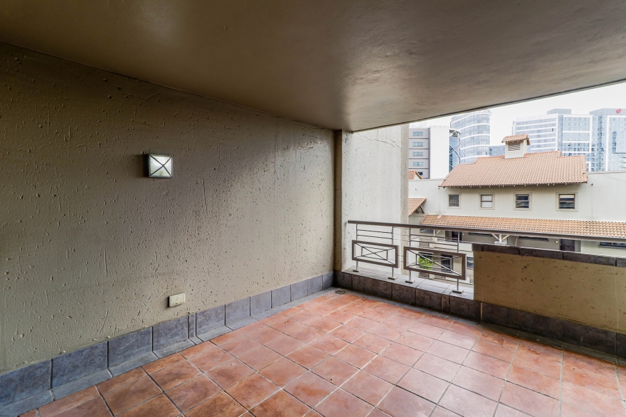 To Let 2 Bedroom Property for Rent in Sandown Gauteng