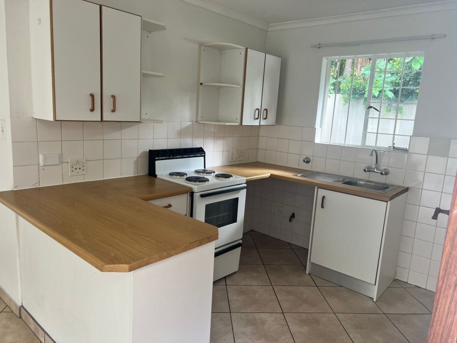 To Let 2 Bedroom Property for Rent in Sonneglans Gauteng