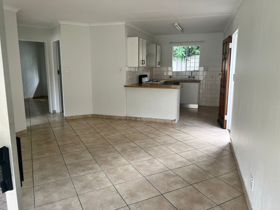 To Let 2 Bedroom Property for Rent in Sonneglans Gauteng