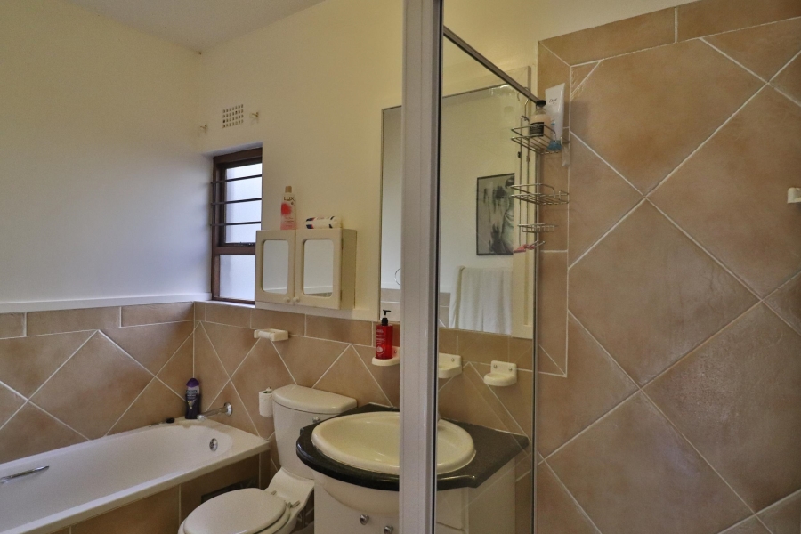 To Let 1 Bedroom Property for Rent in Sandown Gauteng