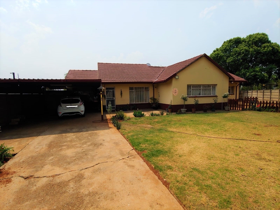 3 Bedroom Property for Sale in Krugersrus Gauteng