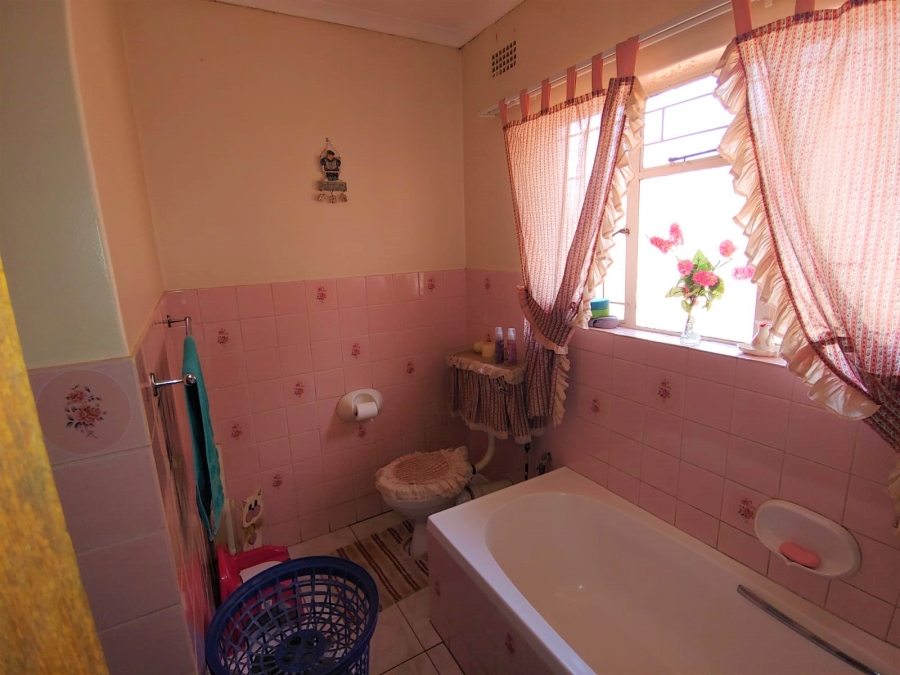 3 Bedroom Property for Sale in Krugersrus Gauteng