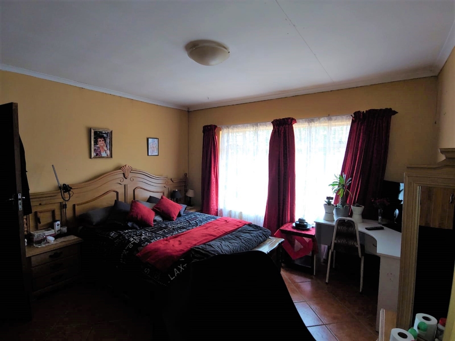 3 Bedroom Property for Sale in Krugersrus Gauteng