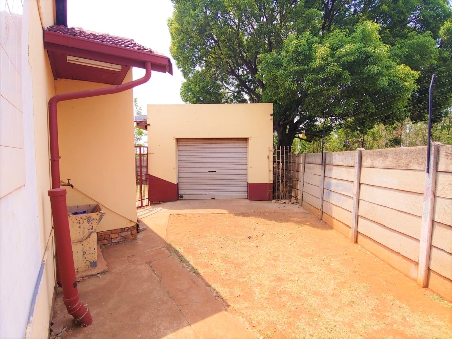 3 Bedroom Property for Sale in Krugersrus Gauteng
