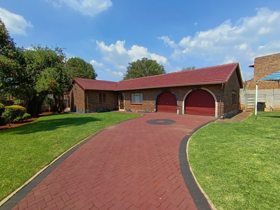 3 Bedroom Property for Sale in New State Areas Gauteng