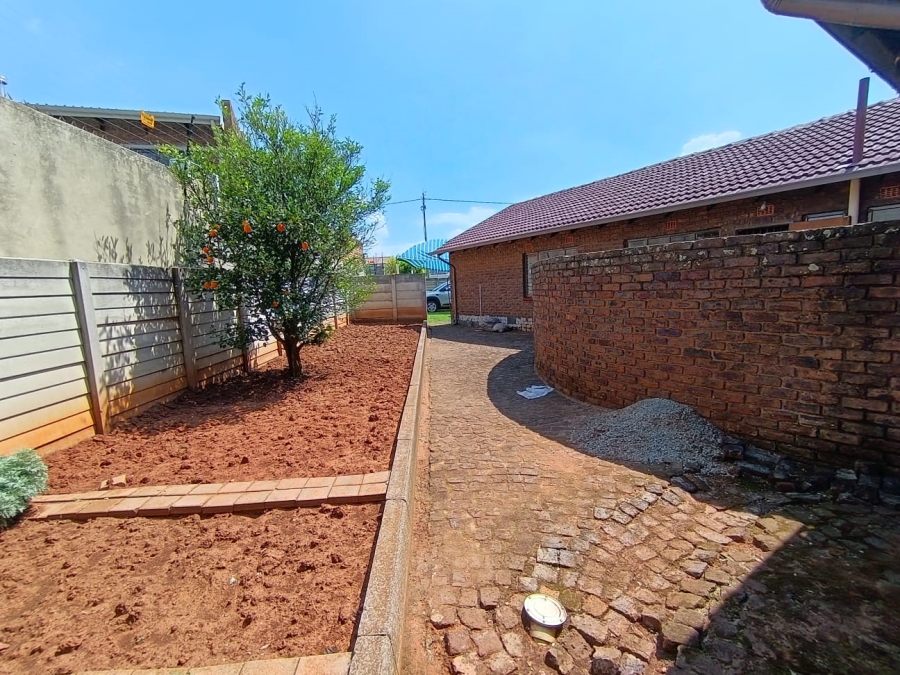 3 Bedroom Property for Sale in New State Areas Gauteng