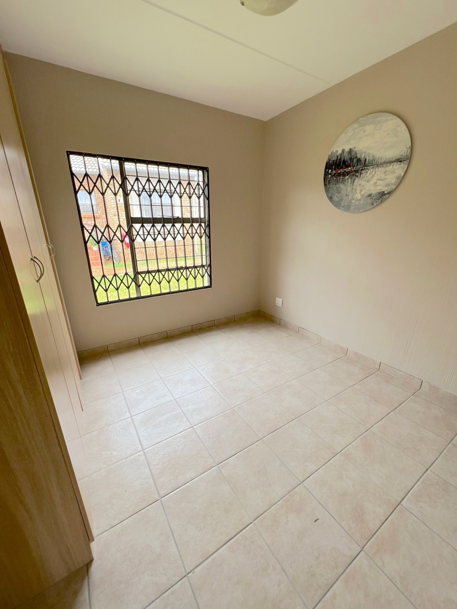 To Let 2 Bedroom Property for Rent in Noordheuwel Gauteng
