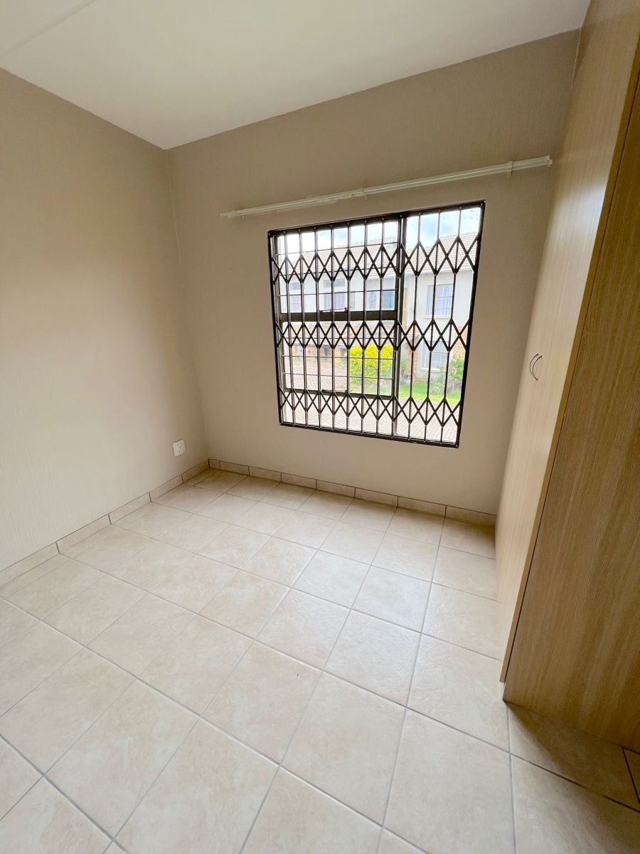 To Let 2 Bedroom Property for Rent in Noordheuwel Gauteng