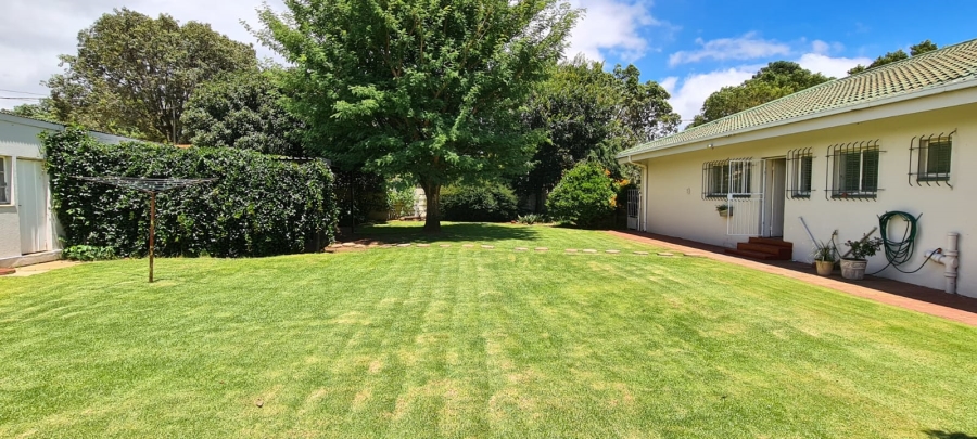 To Let 3 Bedroom Property for Rent in Farrarmere Gauteng