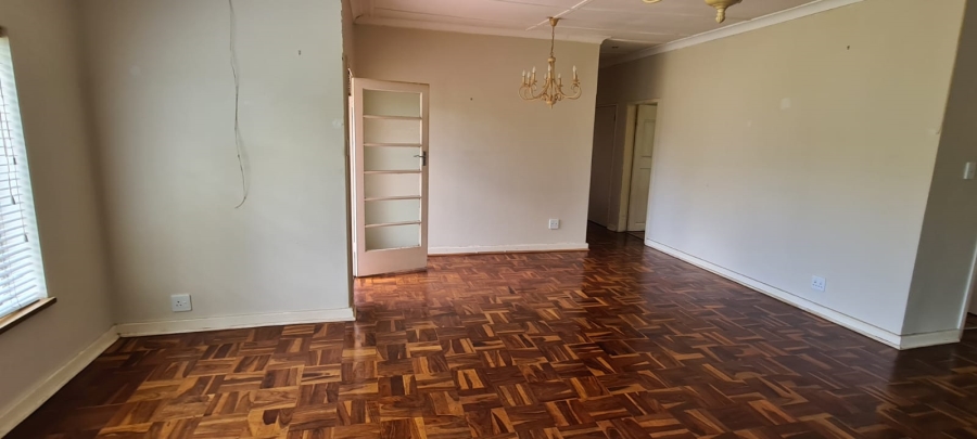 To Let 3 Bedroom Property for Rent in Farrarmere Gauteng